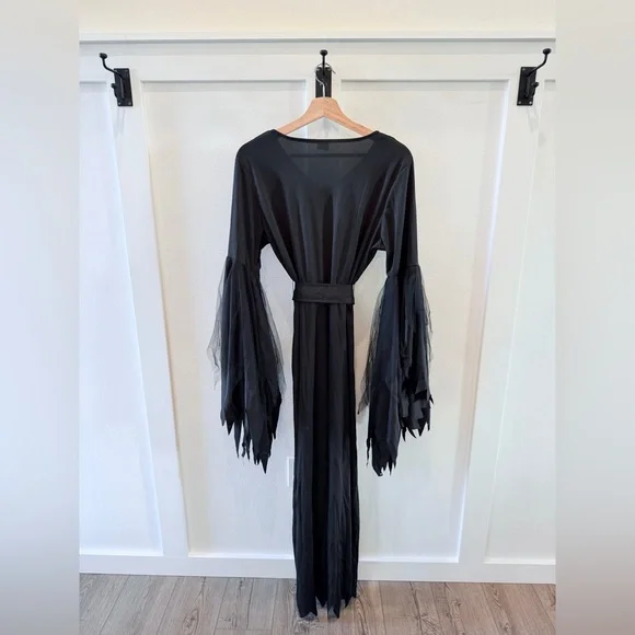 Adult Spirit Halloween Purple Witch Costume + EXTRA ACCESSORIES FOR COSTUME - Picture 13 of 16